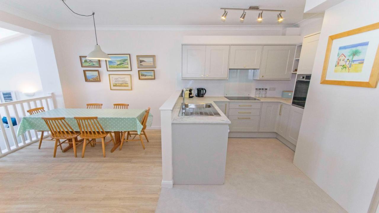 Clifton Court Apt 16 With Indoor Heated Pool & Sea Views Croyde Buitenkant foto