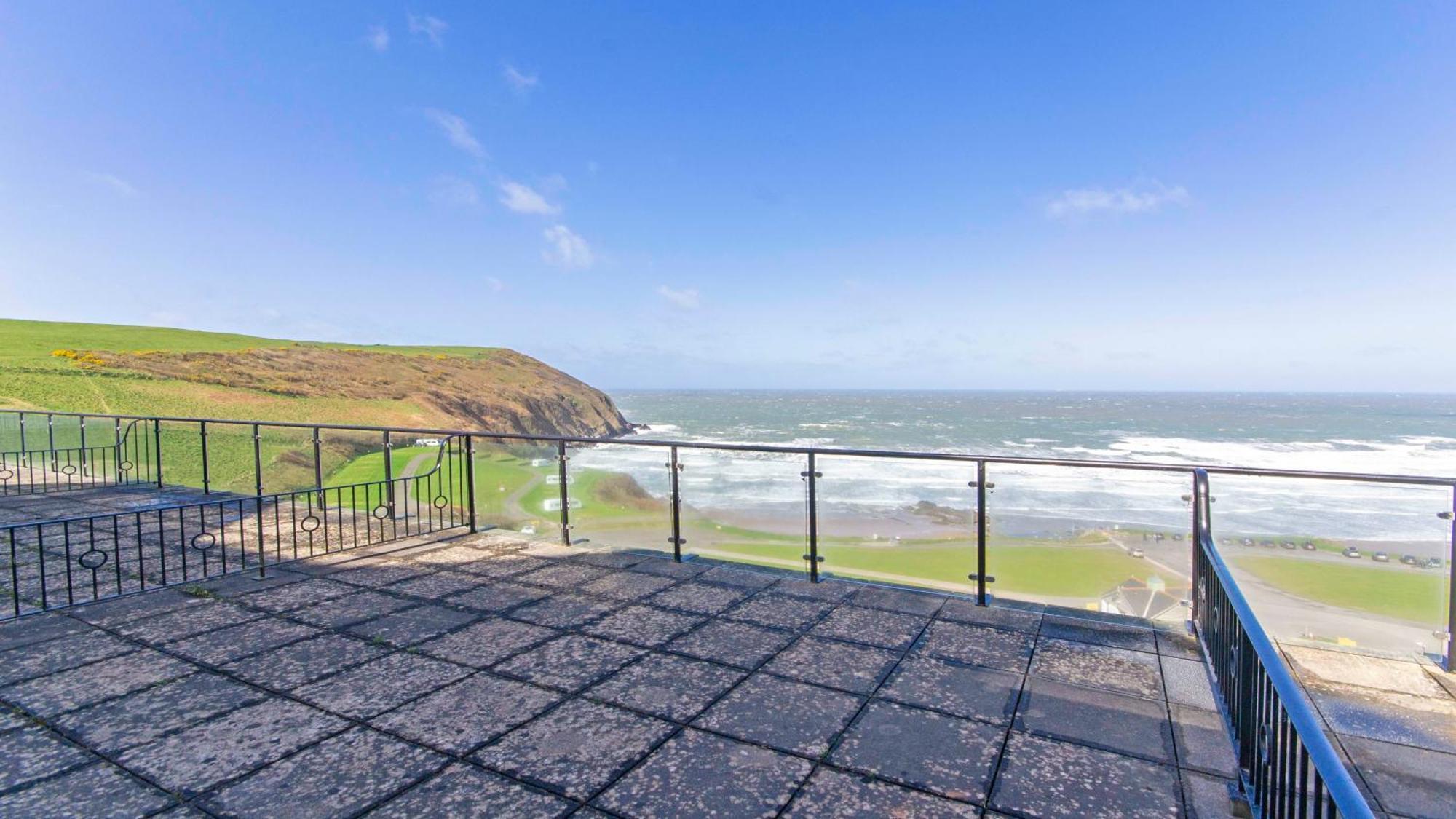 Clifton Court Apt 16 With Indoor Heated Pool & Sea Views Croyde Buitenkant foto
